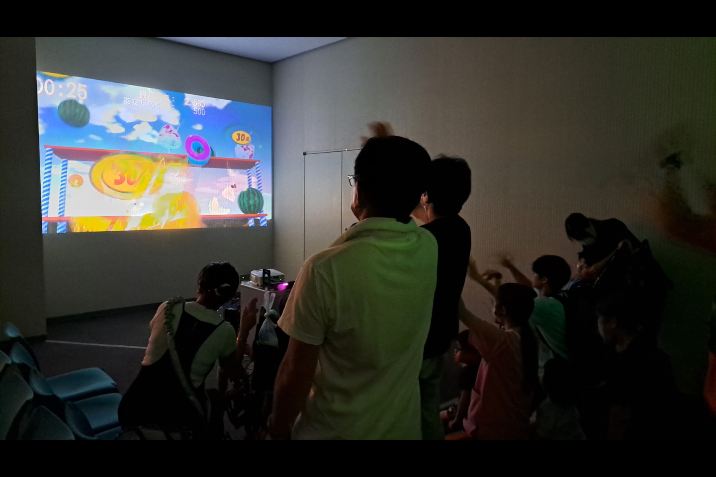 映像の中で遊ぶ ～ unCellule デジタルアート展